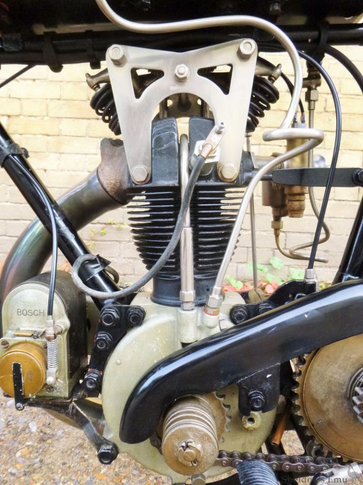 AJS-1925-350cc-Big-Port-AT-03.jpg