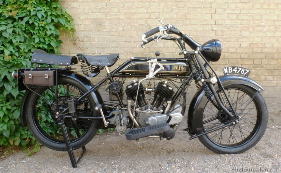 AJS-1926-G2-799cc-V-Twin-AT-10.jpg