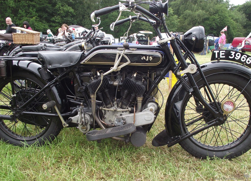 AJS-1928-K2-799cc-StG-01.jpg