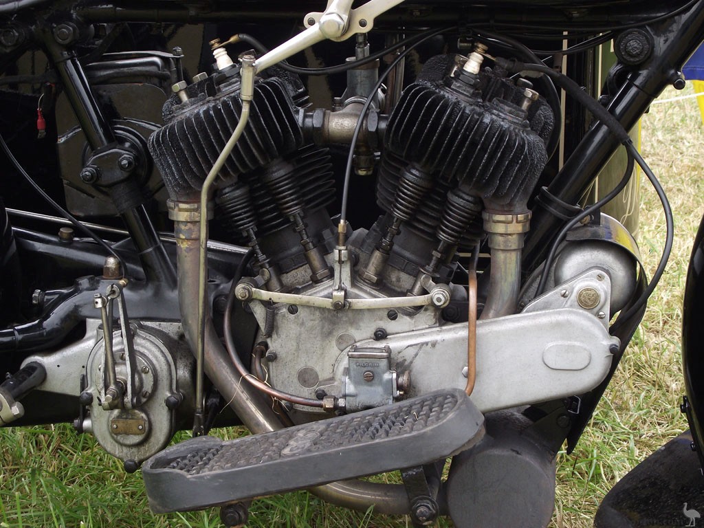 AJS-1928-K2-799cc-StG-02.jpg