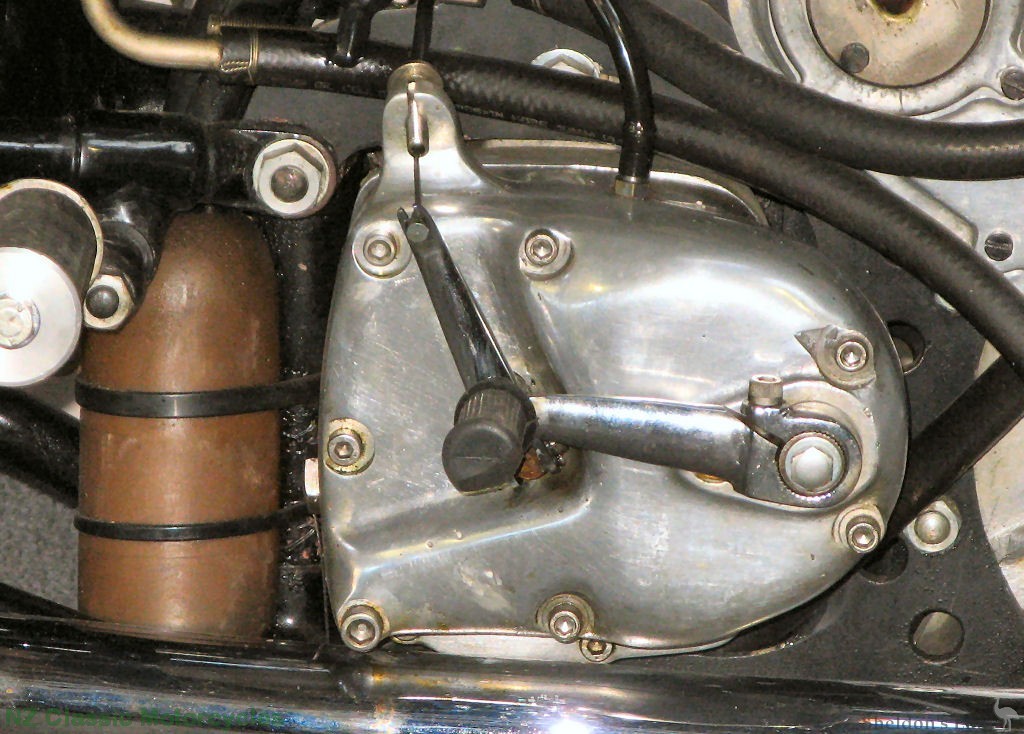 AJS-1936-R10-NZM-Gearbox.jpg