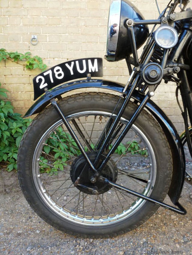 AJS-1937-Model-22-250cc-AT-04.jpg