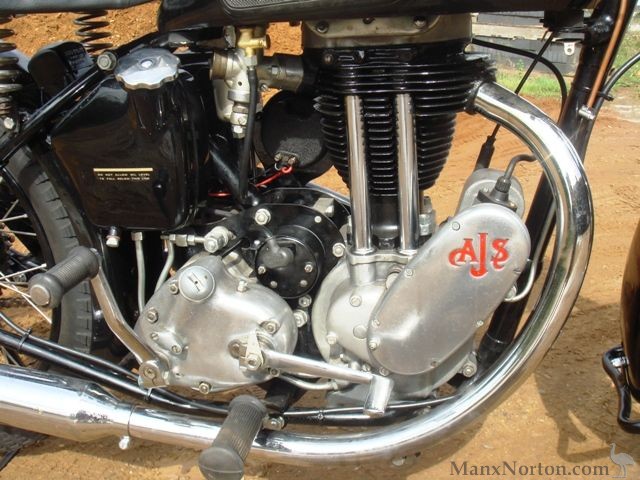 AJS-1945-16M-350cc-AB-08.jpg