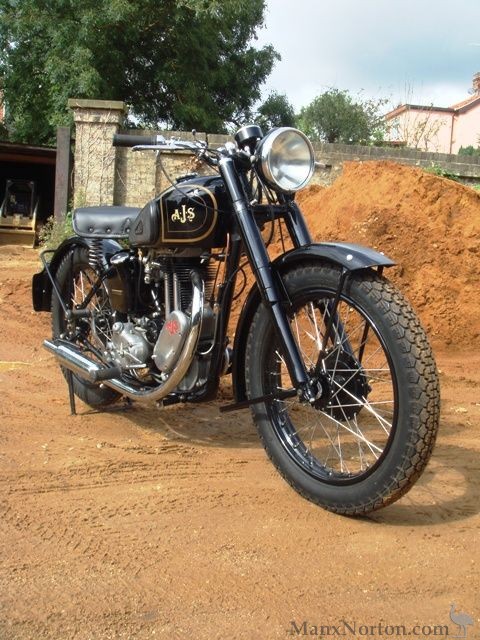 AJS-1945-16M-350cc-AB-10.jpg