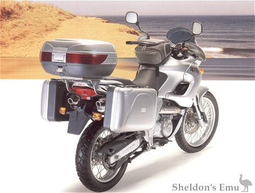 Aprilia-2000-Pegaso-Outback.jpg