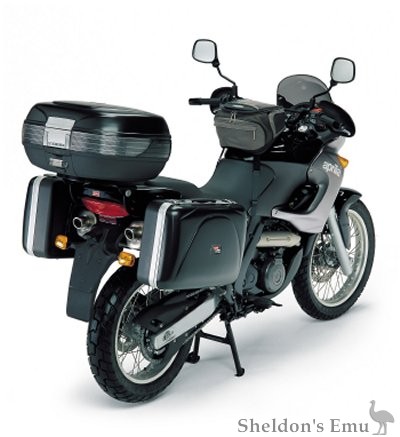 Aprilia-2001-Pegaso-Outback.jpg