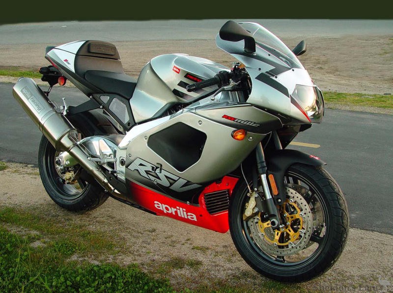 Aprilia-2002-Mille-CH1.jpg