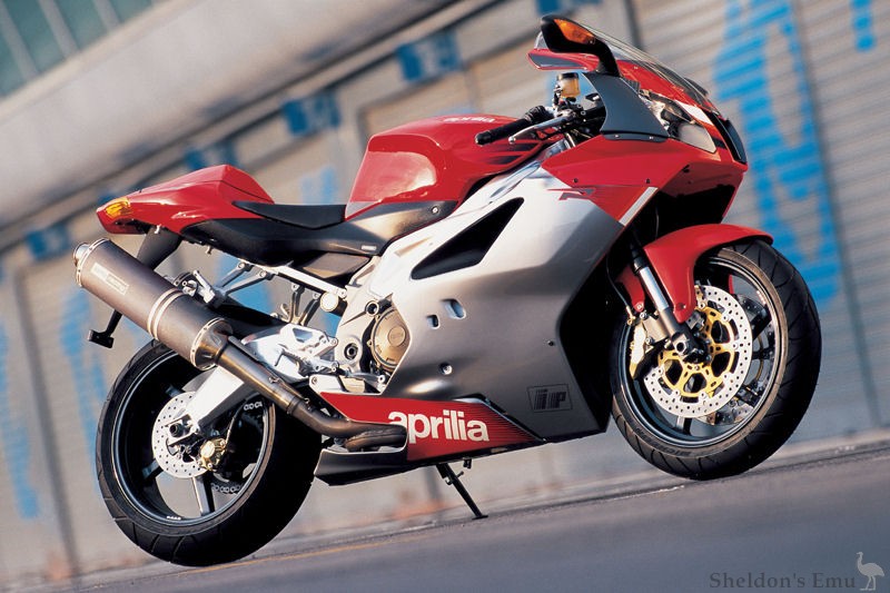 Aprilia-2003-RSV-Mille-Red.jpg