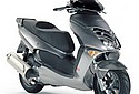 Aprilia-2004-Leonardo-150-Grey-JSG.jpg