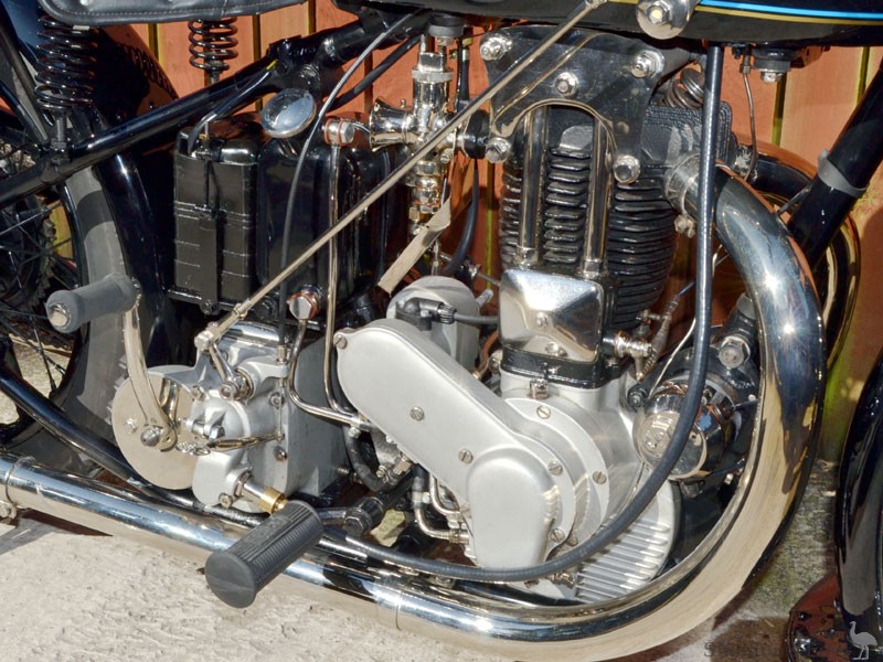 Ariel-1930-Model-F-500cc-3.jpg