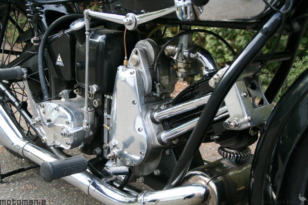 Ariel-1931-SG31-500cc-Sloper-VE6466-Moma-03.jpg