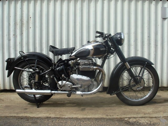 Ariel-1947-Square-4-1000cc-4216-01.jpg