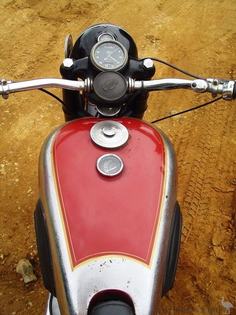 Ariel-1951-500cc-plunger-003.jpg