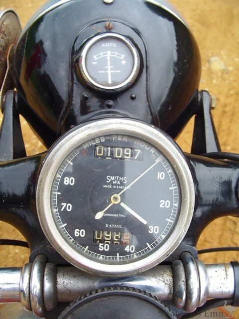 Ariel-1951-500cc-plunger-004.jpg