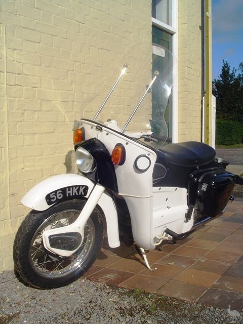 Ariel-1959-Leader-250cc-4032-07.jpg