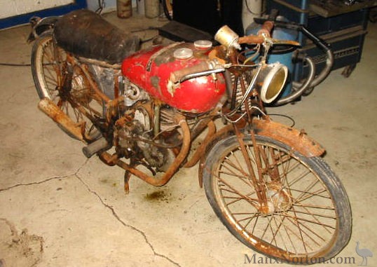 Bianchi-175cc-OHV-exposed-valves-CH.jpg