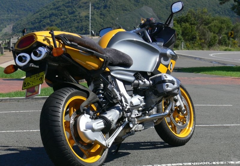 BMW-2004-R1100S-Grant-2.jpg