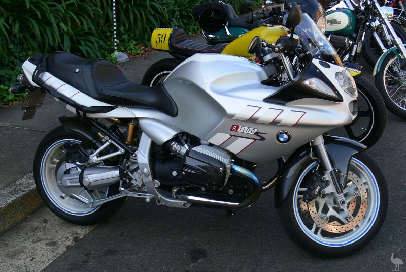 BMW-R1100S-Silver.jpg