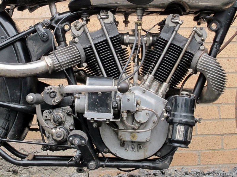 Brough-Superior-1928-SS100-HnH-3.jpg