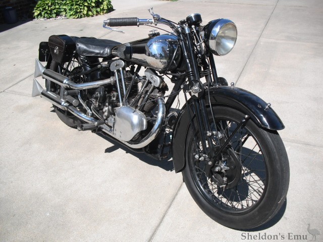 Brough-Superior-1934-680-4.jpg