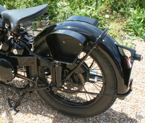 Brough-Superior-1938-SS80-16.jpg