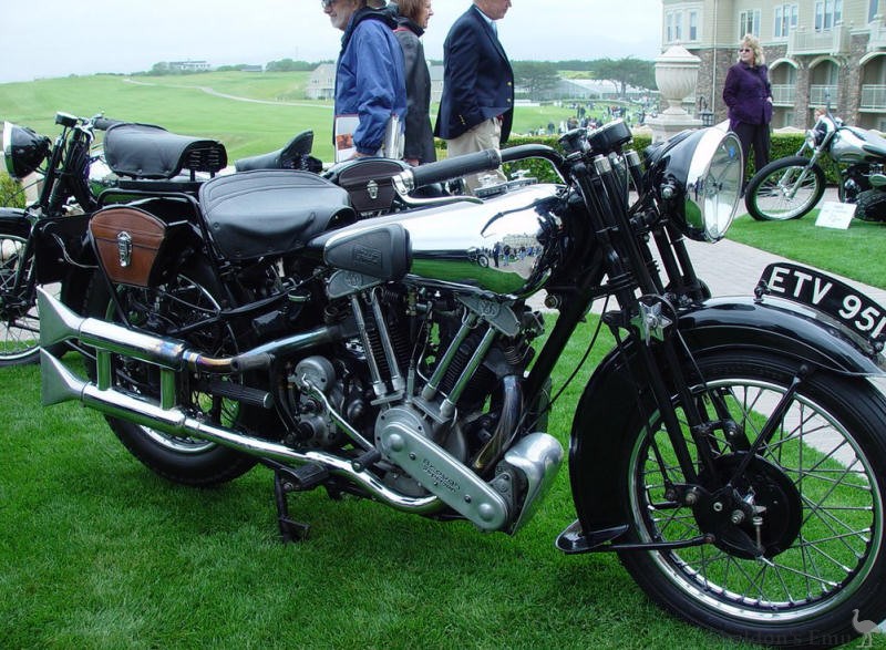 Brough-Superior-1939-SS100-ETV951-Legend-MC-2006.jpg