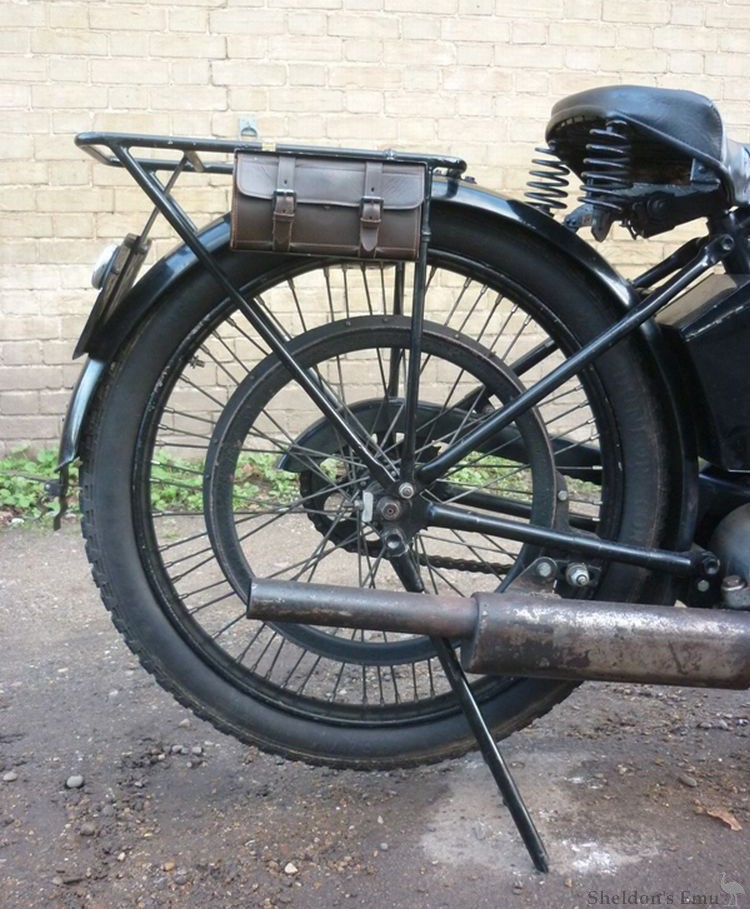 BSA-1924-Model-L-350cc-AT-11.jpg