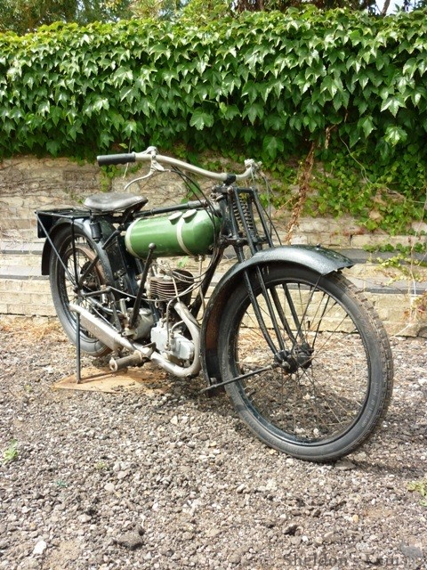 BSA-1925-250cc-Round-Tank-AT-012.jpg