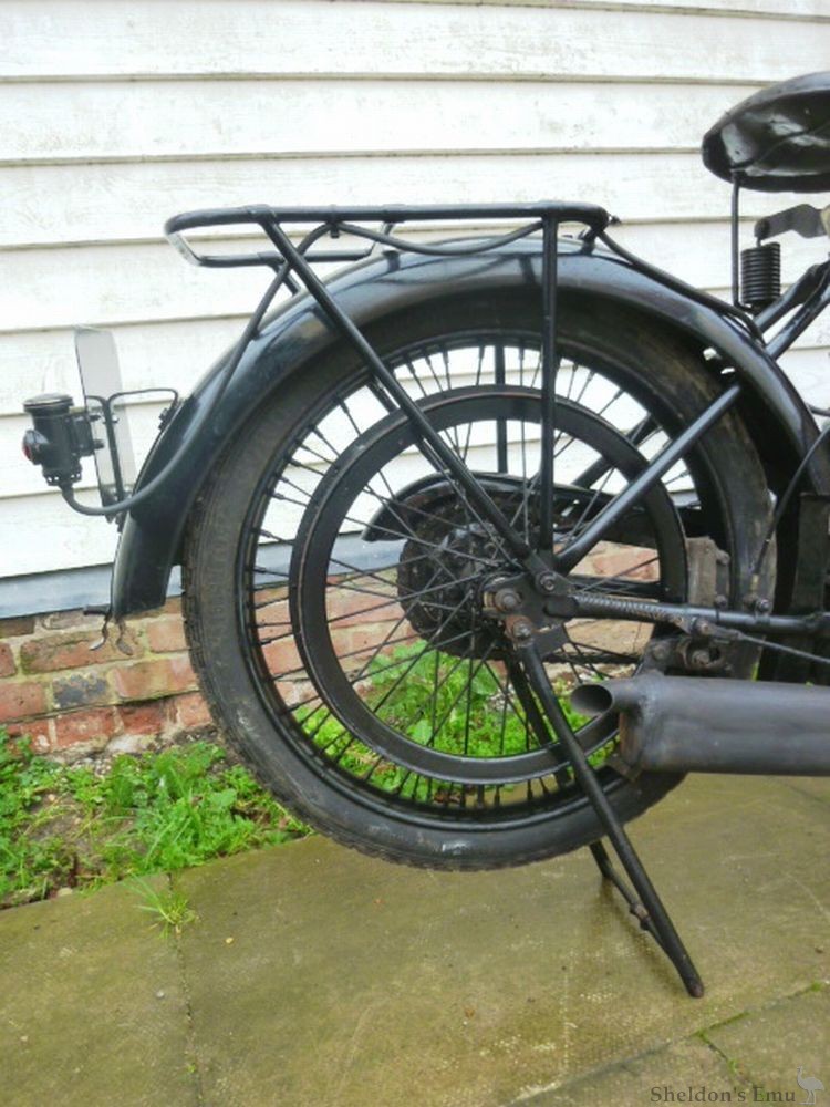 BSA-1926-B26-250cc-AT-03.jpg