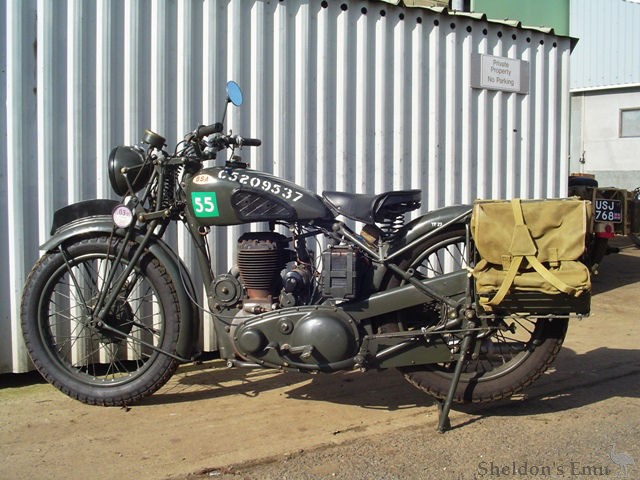 BSA-1946-M21-600cc-AT-001.jpg