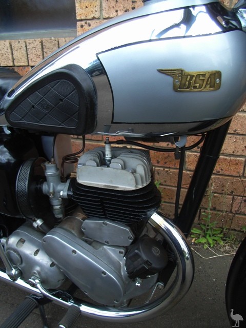 BSA-1951-C10-250cc-Trojan-4.jpg