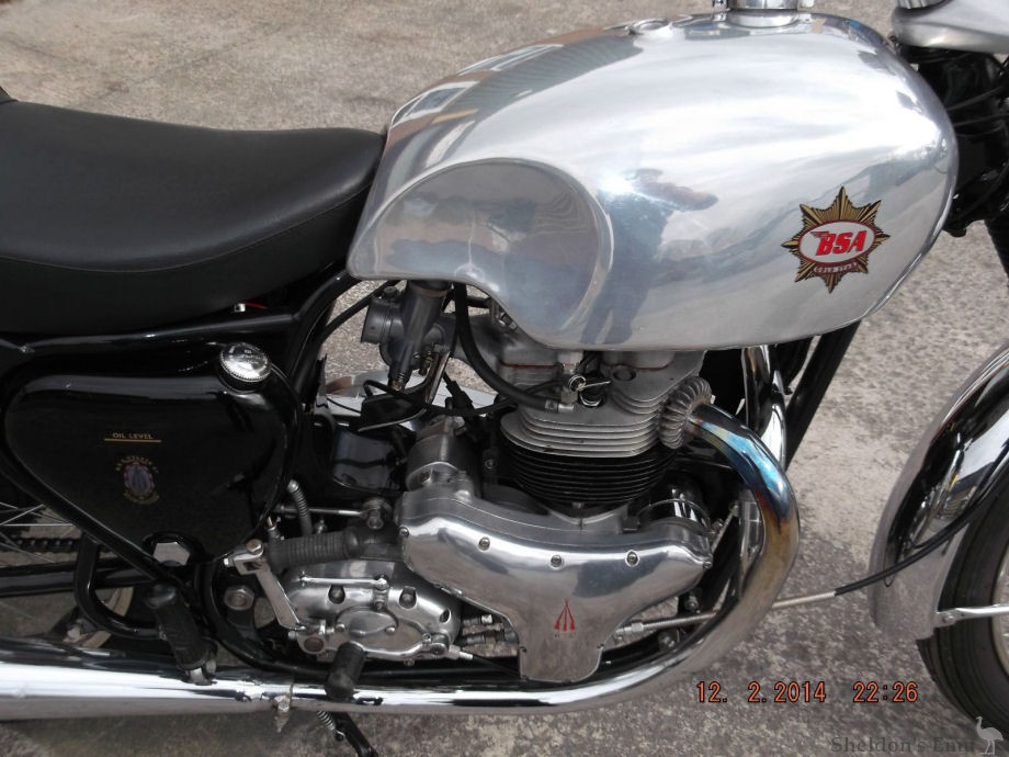 BSA-1957-650-Rocket-Gold-Star-replica-6.jpg