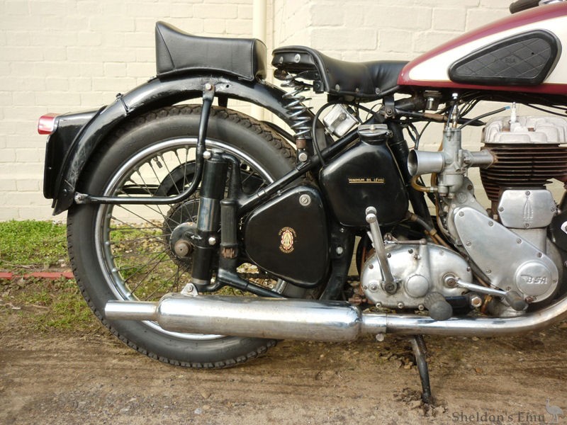 BSA-1960-M21-600cc-AT-004.jpg