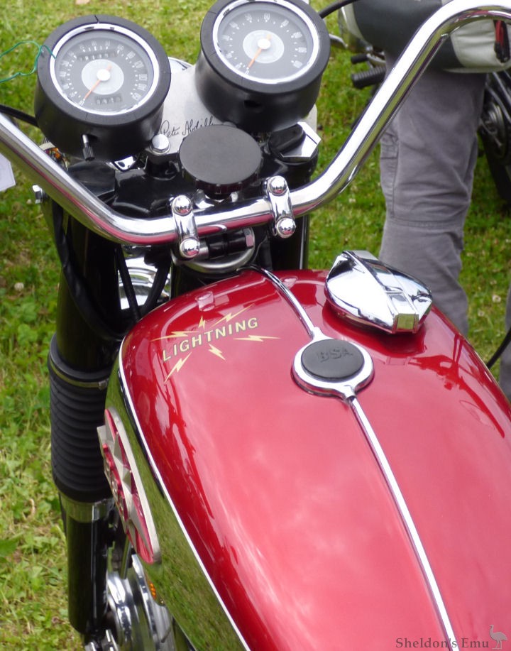 BSA-1968-Lightning-GSY.jpg