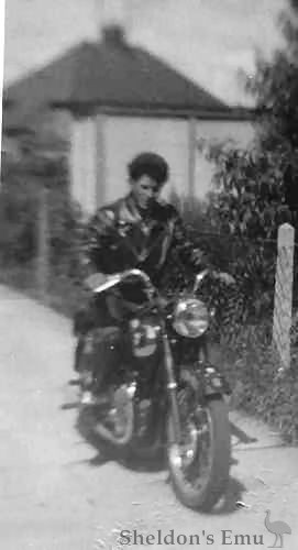 BSA-1954-A7-Seymour-01.jpg