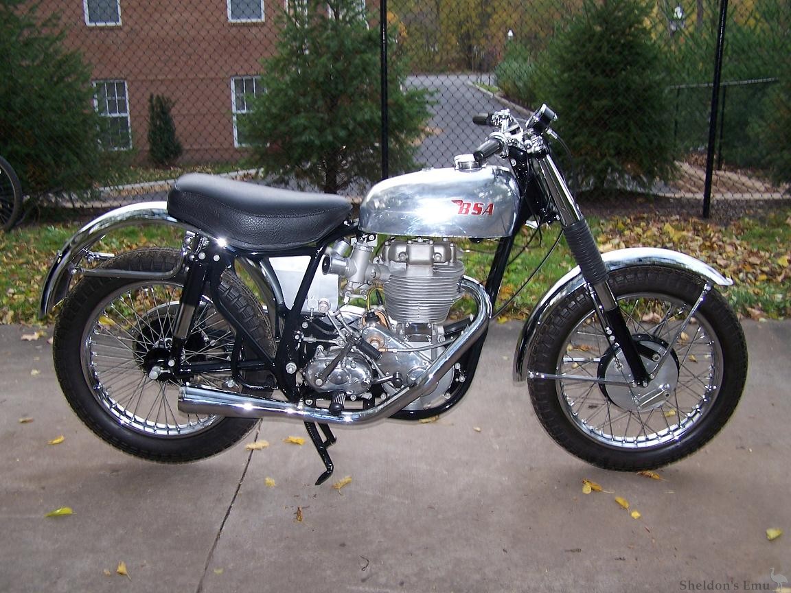 BSA-1961-B34-Goldstar-Anderson.jpg