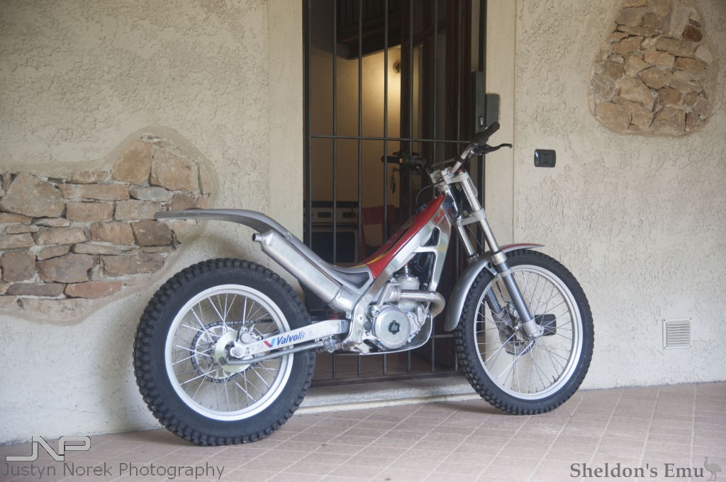 Bultaco-2000-Sherco-250-JNP-01f.jpg