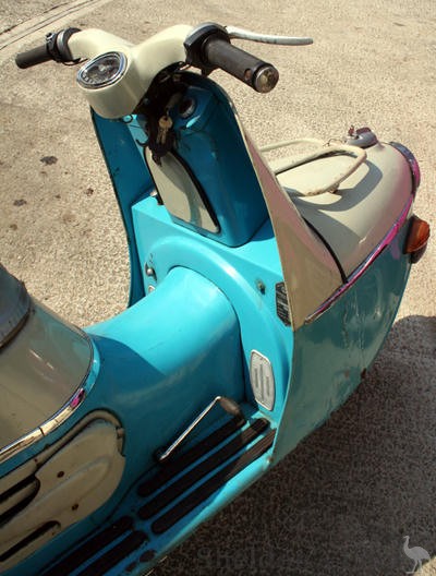 Cezeta-1963-502-Scooter-2.jpg