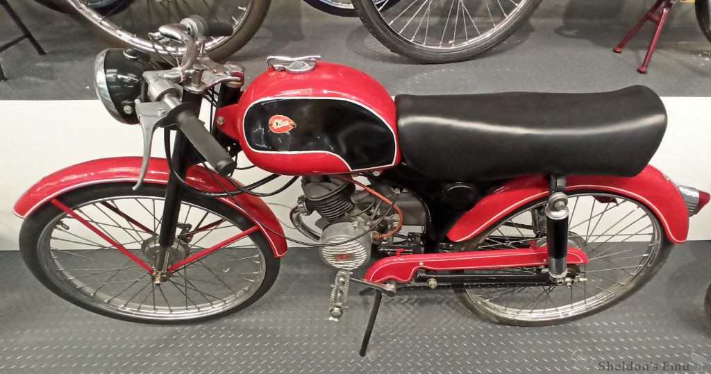 Clua-1954c-Moped-MMS-MRi-01.jpg