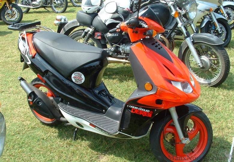 Derbi-Predator-LC-01.jpg