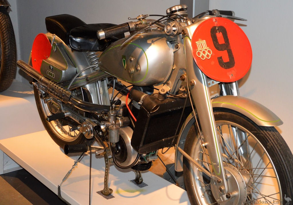 DKW-1933-250cc-ARE-Pog-MRi.jpg