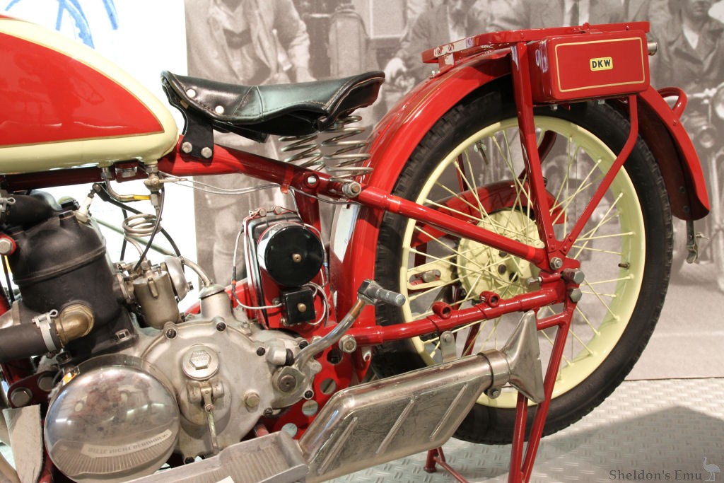 DKW-1939-500-Super-Sport-AHM-PMi-03.jpg