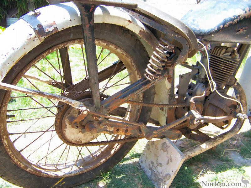 DKW-NZ250-Uruguay-2.jpg