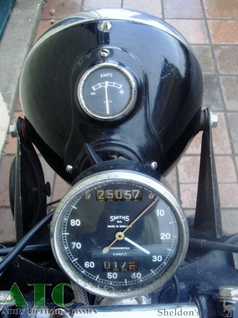 Douglas-1951-MkV-350cc-AT-006.jpg