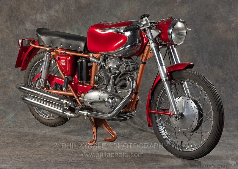 Ducati-1962-200-Elite-PA-01.jpg