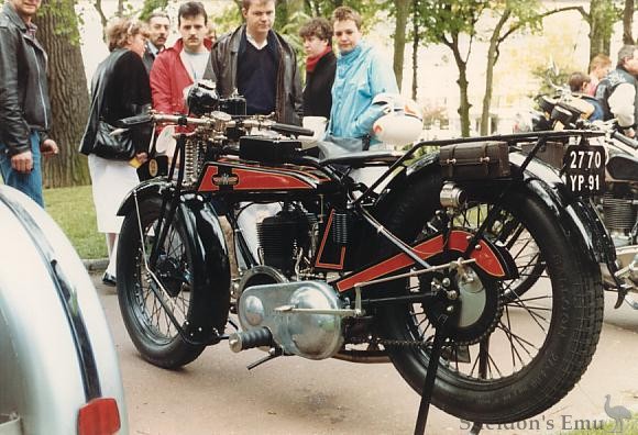 Gnome-Rhone-1927-Type-D-500cc.jpg