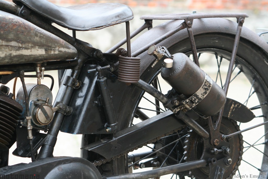 Husqvarna-1927-550cc-Model-180-Moma-05.jpg