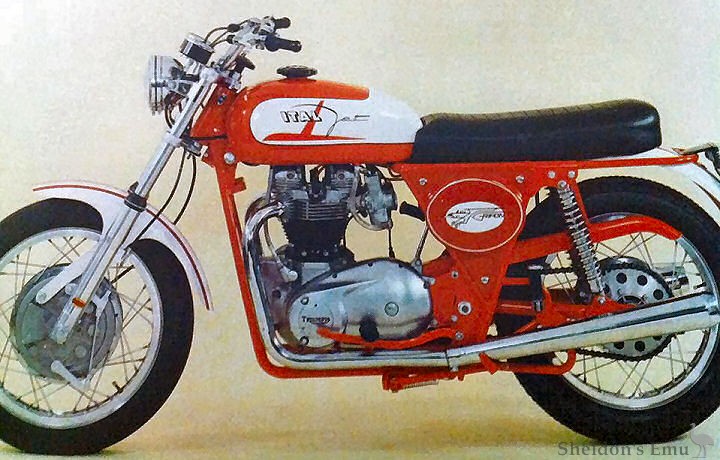 Italjet-03-Grifon-Triumph.jpg