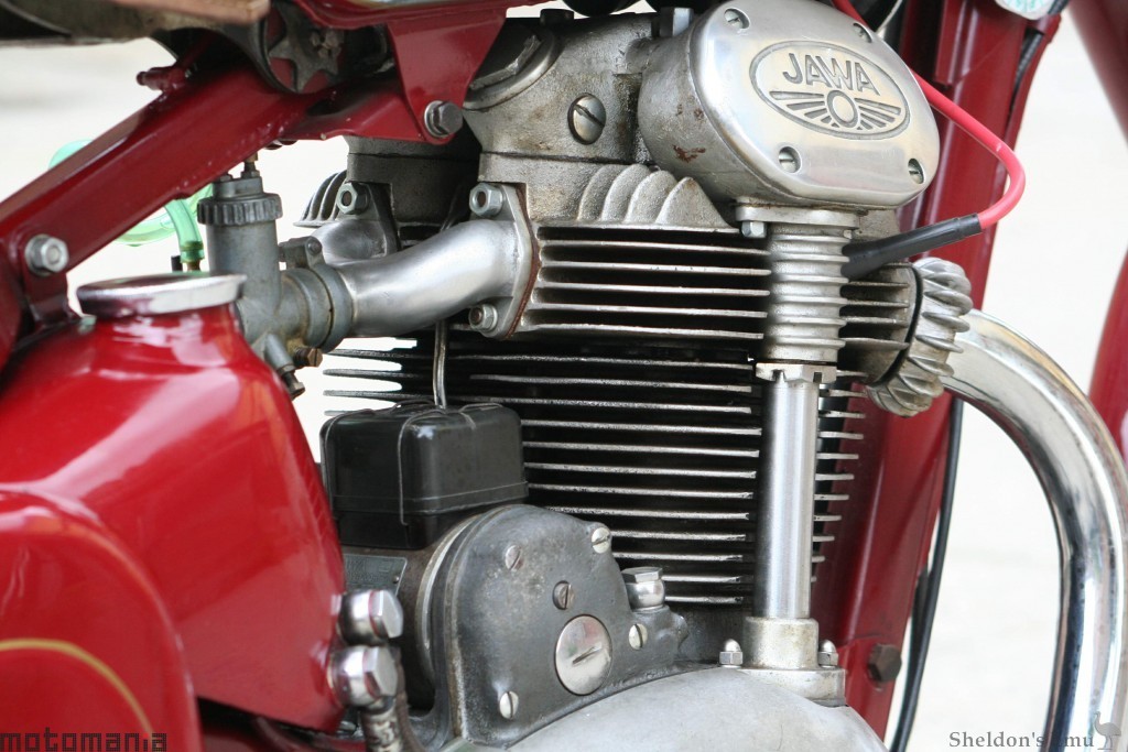 Jawa-1953-500-OHC-Motomania-3.jpg