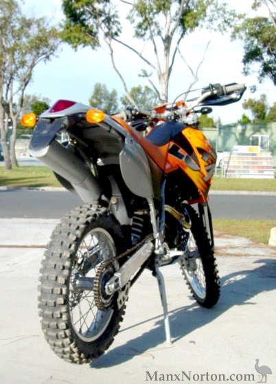 KTM-1999-LC4-620SC-2.jpg